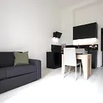 Le *